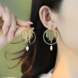 Boucles-D-oreilles-En-Perles-D-eau-Douce-Naturelles-Faites-La-Main-Pour-Femmes-Style-Luxueux-Et-Simple-Bijoux-G-om-triques-Avec-Rev-tement-En-Or-Sur-Cuivre-Et-Argent-925-4