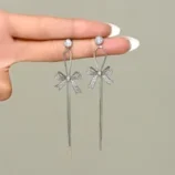 Boucles-D-oreilles-N-ud-Papillon-Plaqu-Or-14K-Style-Princesse-Bijoux-Pour-Femmes-Accessoire-De-Mode-Luxueux-main-image-4