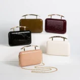 Clutch-Bag-l-gant-En-PU-Or-Forme-De-Carr-Avec-Cha-ne-Pour-Soir-e-Femme-Sac-paule-Unique-Et-Bandouli-re-Crois-e