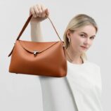 Grand-Tote-Bandouli-re-Femme-La-Mode-Avec-Verrouillage-En-PU-Carr-Sac-De-Voyage-Fashionable-Avec-Fermeture-clair-display-picture-2