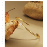 Le-Cuivre-G-om-trique-Plaqu-En-Rack-Zircon-Style-IG-D-contract-e-Commuer-Bracelet-display-picture-1