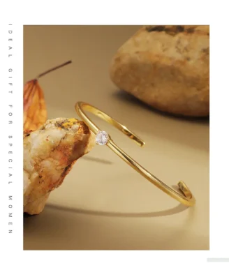 Bracelet Fin Doré avec Zircon