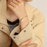 Le-Cuivre-G-om-trique-Plaqu-En-Rack-Zircon-Style-IG-D-contract-e-Commuer-Bracelet-display-picture-4