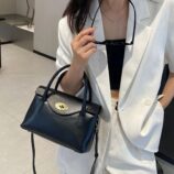 Sac-Main-Carr-En-Cuir-Tann-Pour-Femmes-Style-Vintage-Europ-en-Et-Am-ricain-Avec-Fermeture-Clef-Et-Bandouli-re-paule-display-picture-3