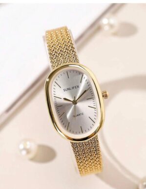 Montre Ovale Dorée
