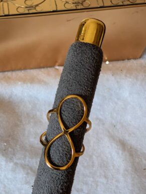 Bague Éternité Dorée – Design Infini