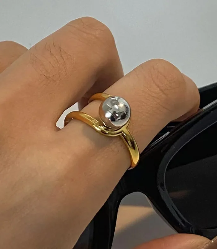 Bijoux-En-Gros-D-contract-e-De-Base-Style-Simple-Irr-gulier-G-om-trique-Acier-Inoxydable-304-Plaqu-Or-18K-Placage-Anneaux-display-picture-2 Bijoux-En-Gros-D-contract-e-De-Base-Style-Simple-Irr-gulier-G-om-trique-Acier-Inoxydable-304-Plaqu-Or-18K-Placage-Anneaux-display-picture-2