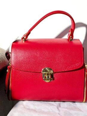 Giulia (Rouge)