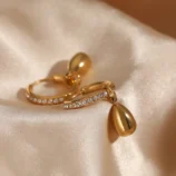 Rev-tement-PVD-Plaqu-Or-V-ritable-Or-16-Carats-Or-Blanc-Plaqu-Les-Gouttelettes-D-Eau-Acier-Inoxydable-304-l-gant-Style-Moderne-R-sistant-L-Eau-Et-Ne-Ternit-Pas-Des-Boucles-D-Oreilles-5
