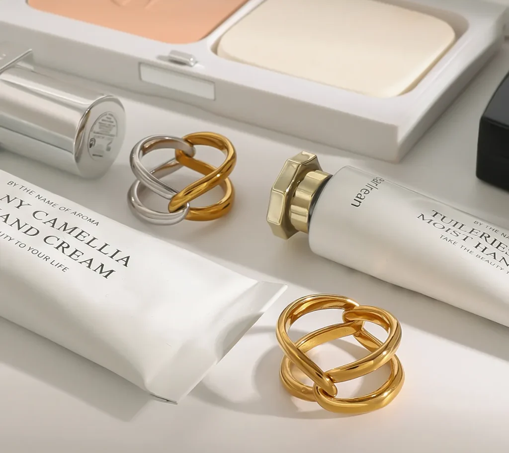 Acier-Inoxydable-304-Lignes-Rev-tement-PVD-Plaqu-Or-V-ritable-18-Carats-Style-Moderne-Style-Simple-M-tal-Mixte-Anneaux-display-picture-3